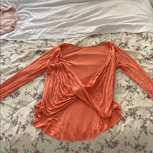 Long sleeve open back - Picture 3 of 6